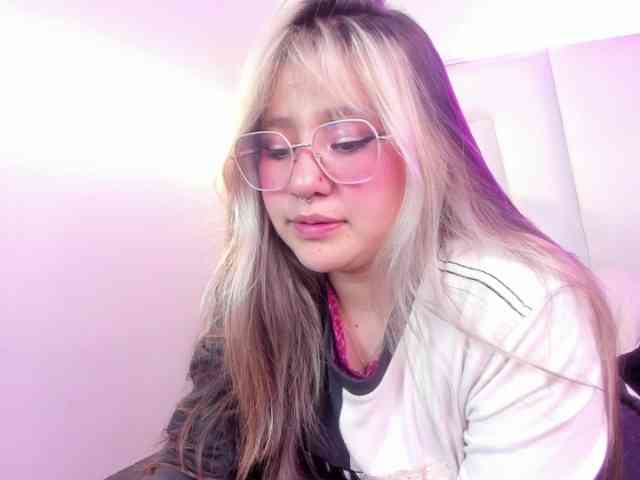 Aliiceyong webcam