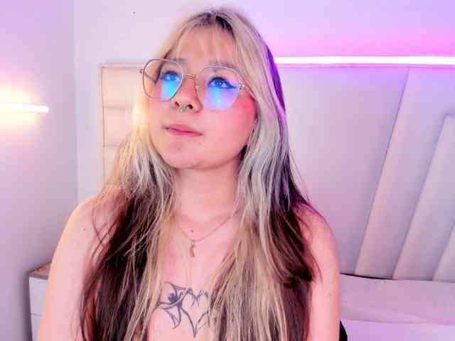 Aliiceyong webcam