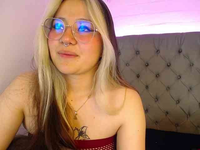 Aliiceyong webcam