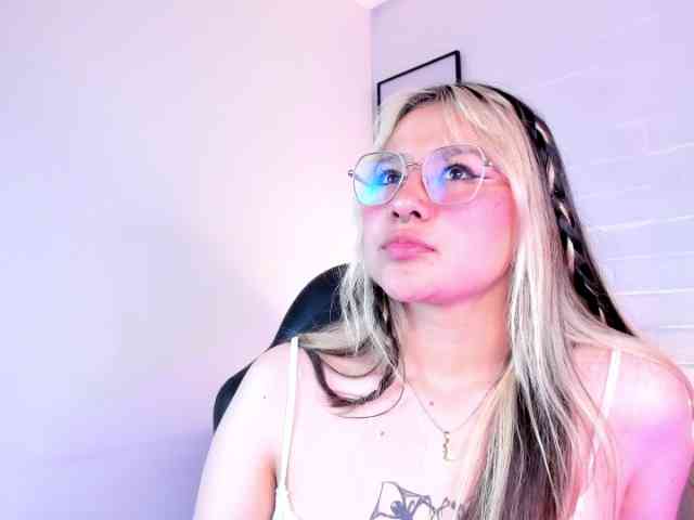Aliiceyong webcam