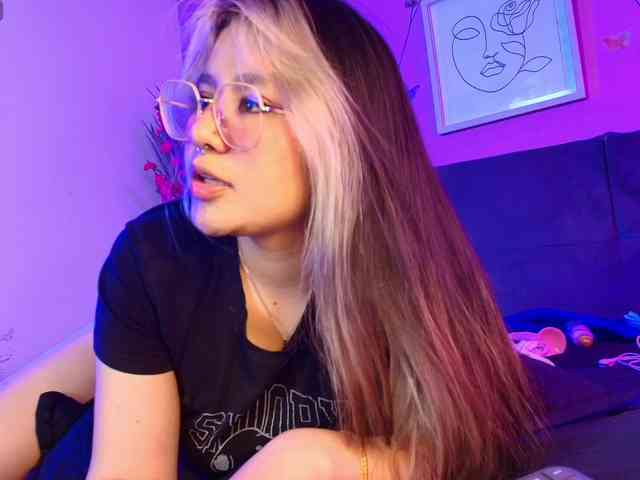 Aliiceyong webcam
