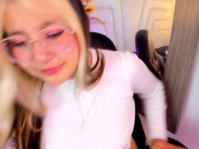 Aliiceyong webcam