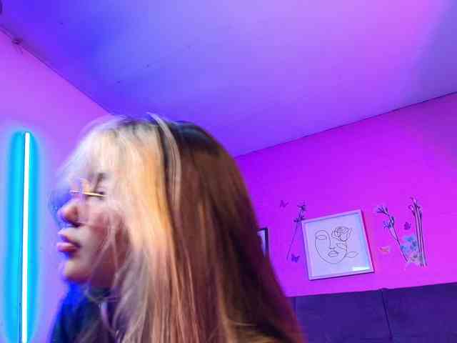 Aliiceyong webcam