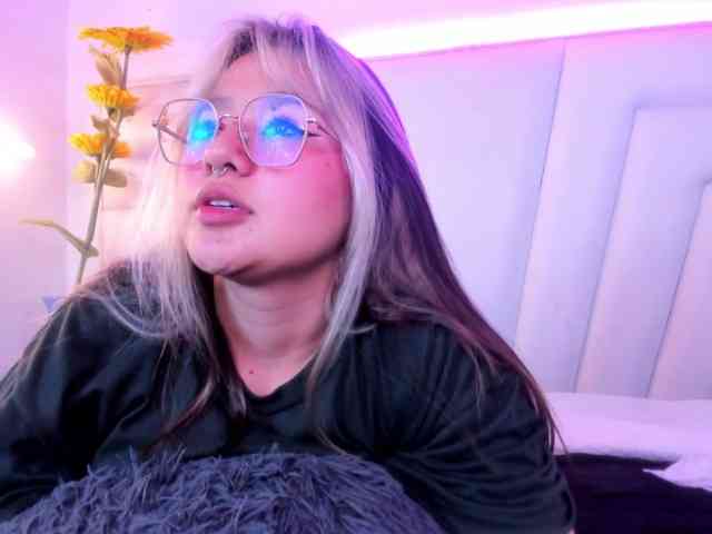 Aliiceyong webcam