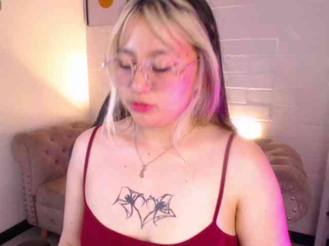 Aliiceyong webcam