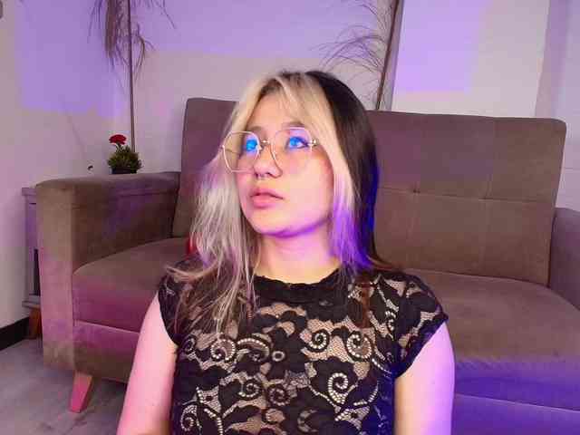 Aliiceyong webcam