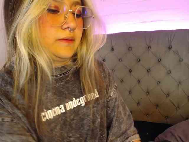 Aliiceyong webcam