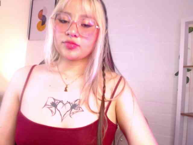 Aliiceyong webcam