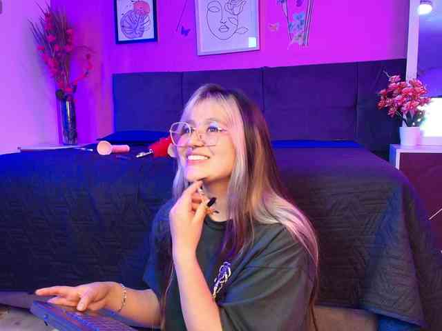 Aliiceyong webcam
