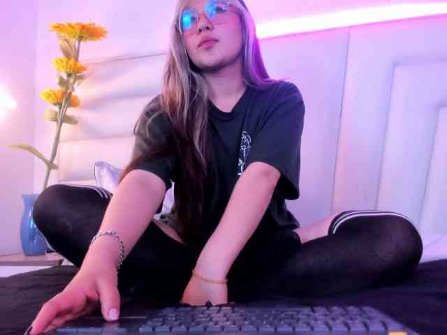 Aliiceyong webcam