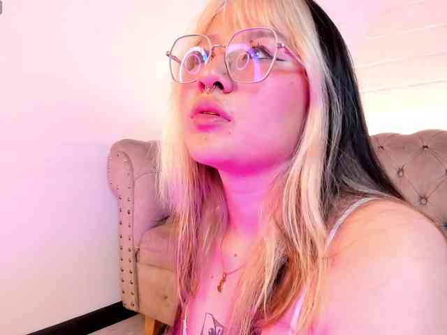 Aliiceyong webcam