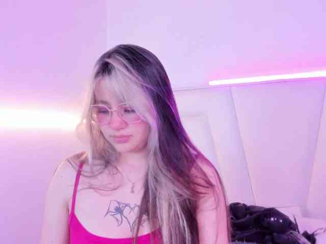Aliiceyong webcam