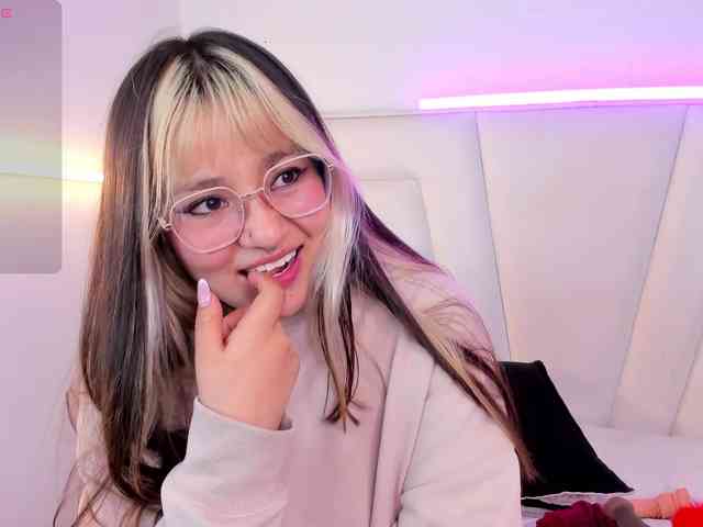 Aliiceyong webcam