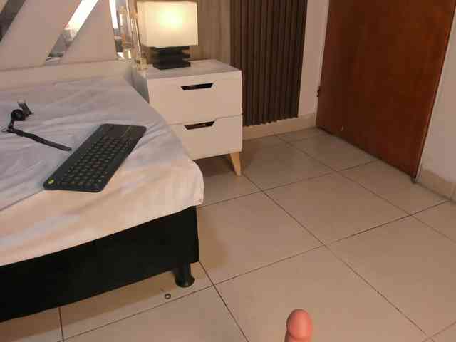 Scarletthomas's webcam live show