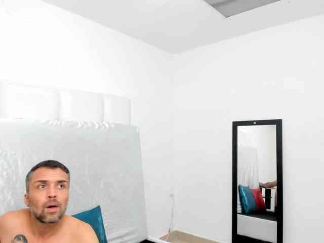 mylittlewhore18 webcam