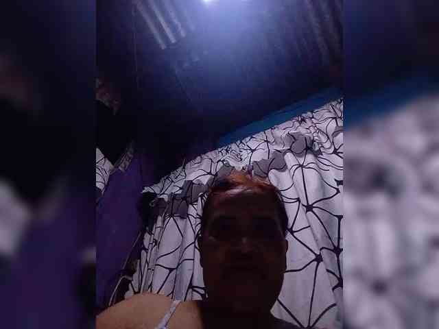 VelvetRose1 webcam