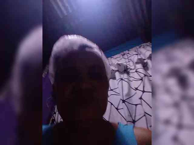 VelvetRose1 webcam