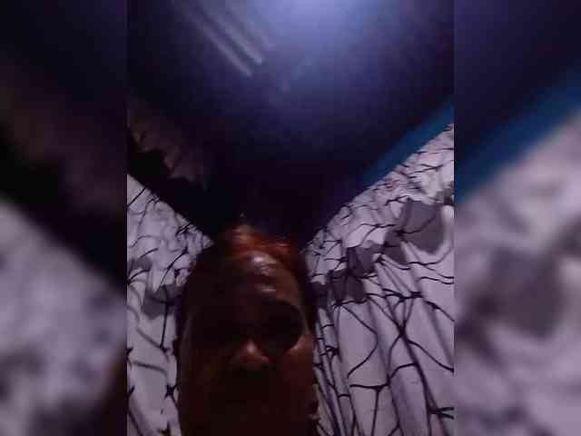 VelvetRose1 webcam