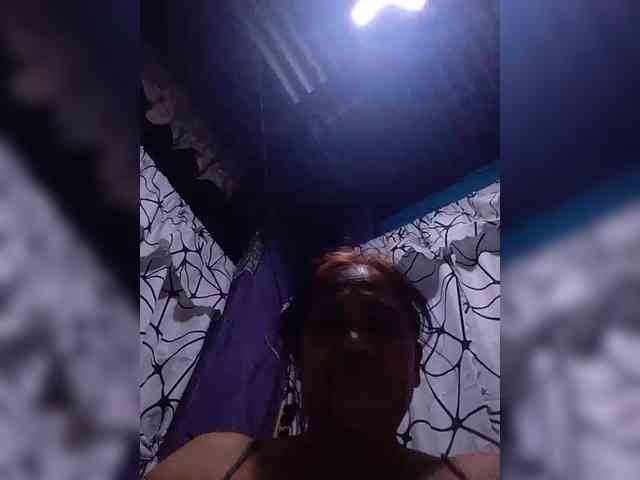 VelvetRose1 webcam
