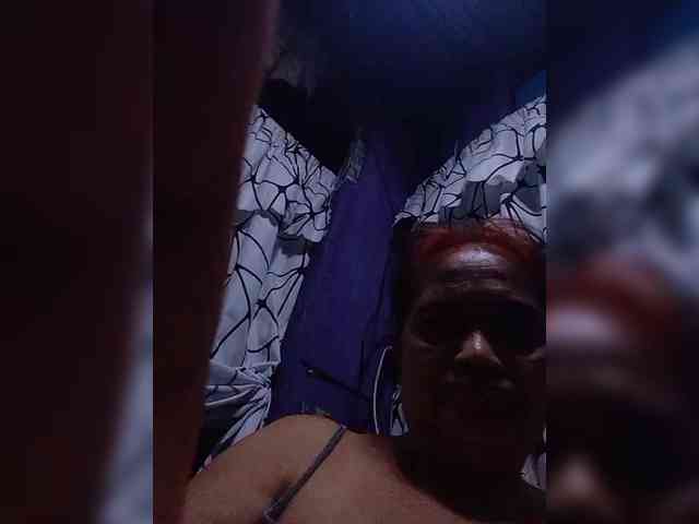 VelvetRose1 webcam