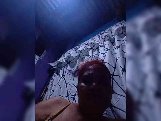 VelvetRose1 webcam