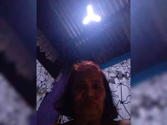 VelvetRose1 webcam