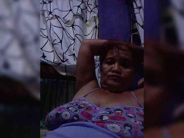 VelvetRose1 webcam