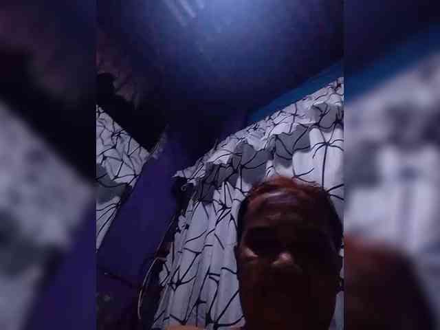 VelvetRose1 webcam