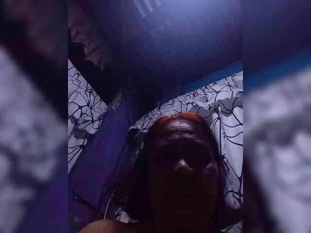 VelvetRose1 webcam