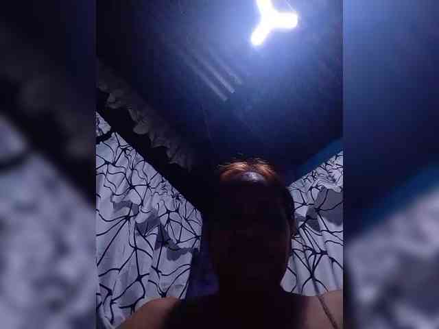 VelvetRose1 webcam