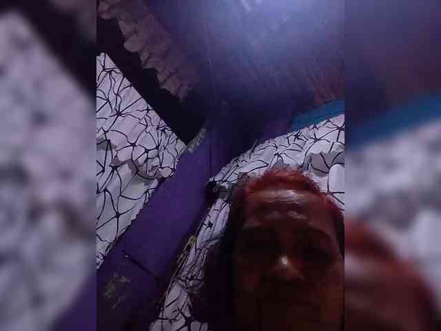 VelvetRose1 webcam