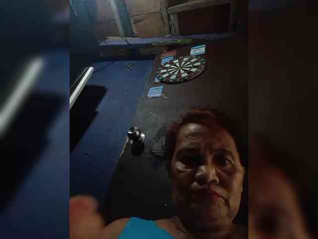 VelvetRose1 webcam