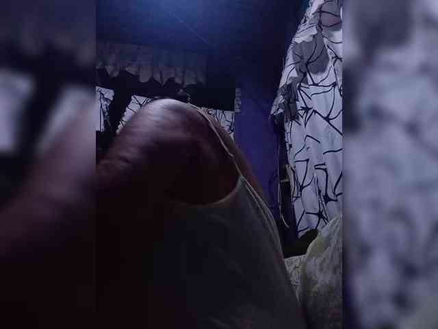 VelvetRose1 webcam