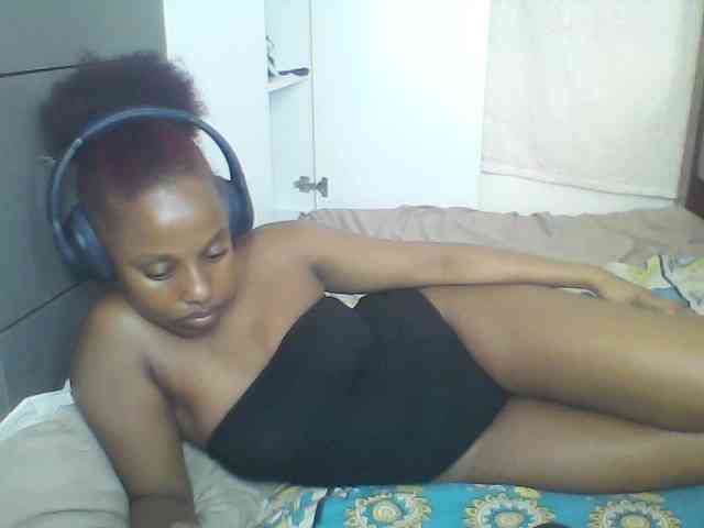 Naughtylittleprincess webcam