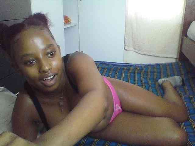 Naughtylittleprincess webcam