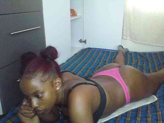 Naughtylittleprincess webcam
