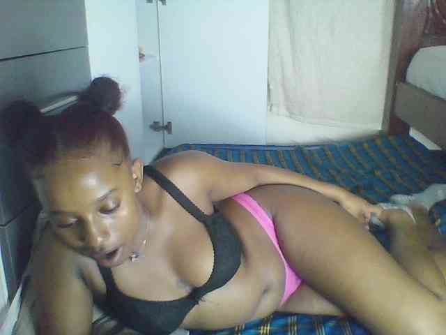 Naughtylittleprincess webcam