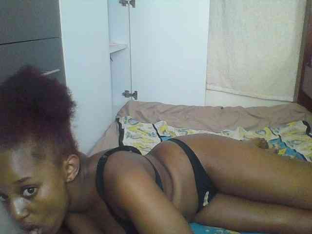 Naughtylittleprincess webcam