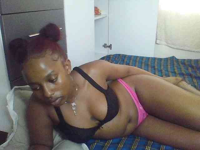 Naughtylittleprincess webcam