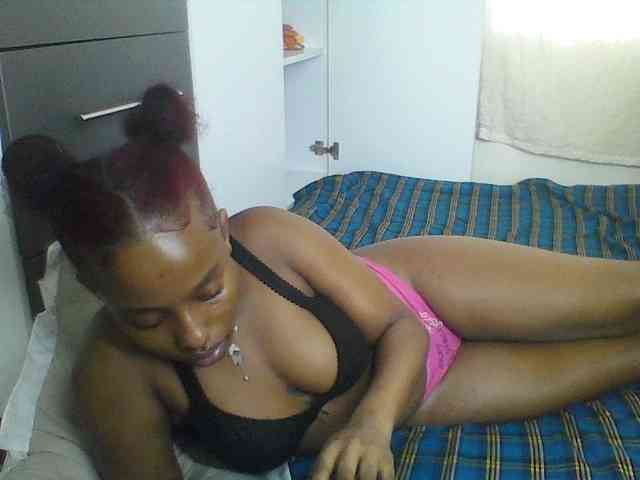 Naughtylittleprincess webcam