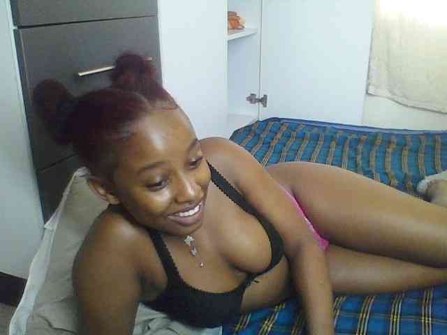Naughtylittleprincess webcam