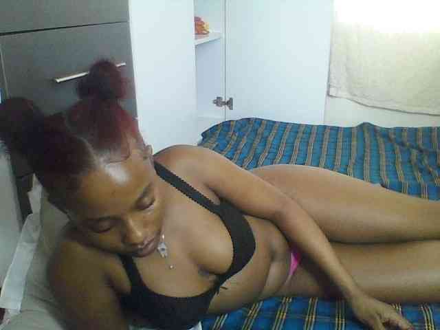 Naughtylittleprincess webcam