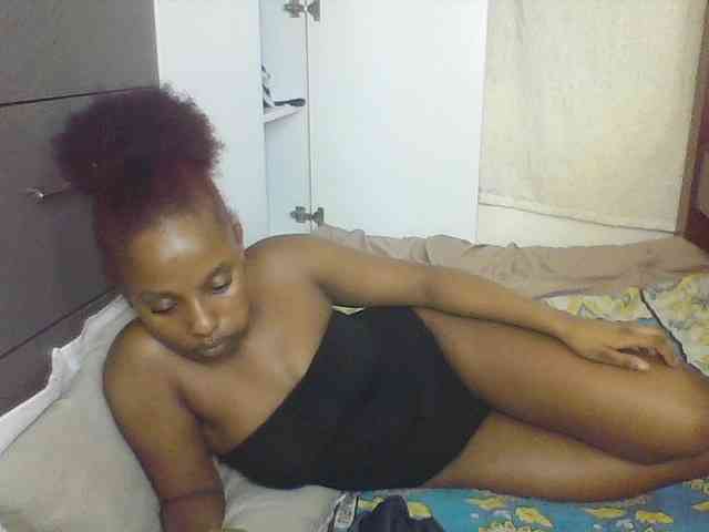 Naughtylittleprincess webcam