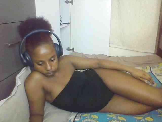 Naughtylittleprincess webcam