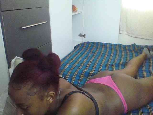 Naughtylittleprincess webcam