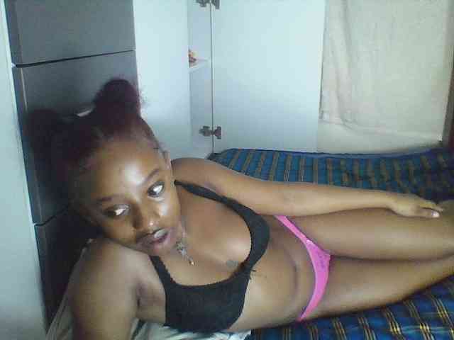 Naughtylittleprincess webcam