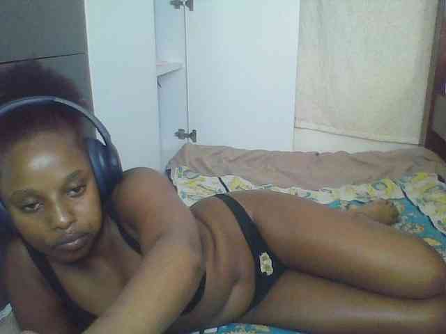 Naughtylittleprincess webcam