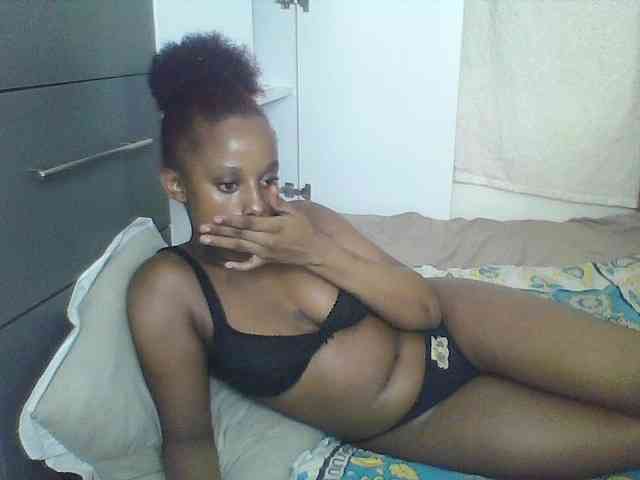 Naughtylittleprincess webcam