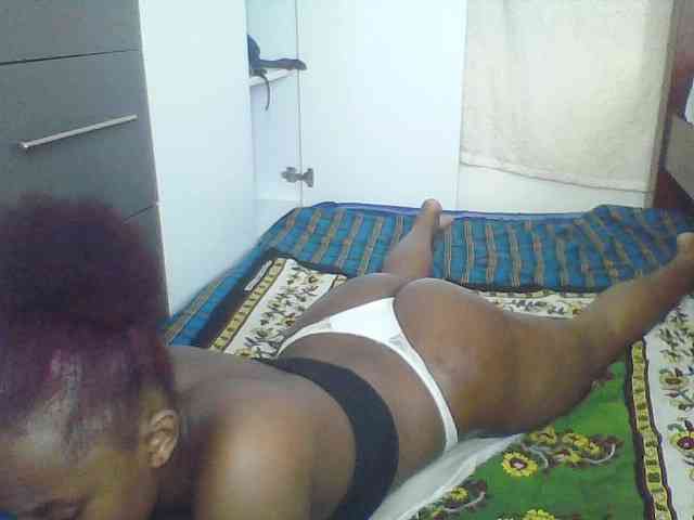 Naughtylittleprincess webcam