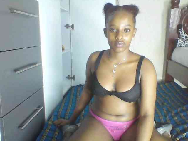 Naughtylittleprincess webcam
